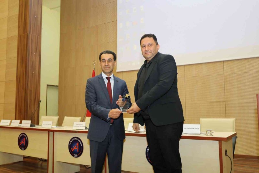 Uluslararası Akdeniz Hukuk Kongresi Başladı