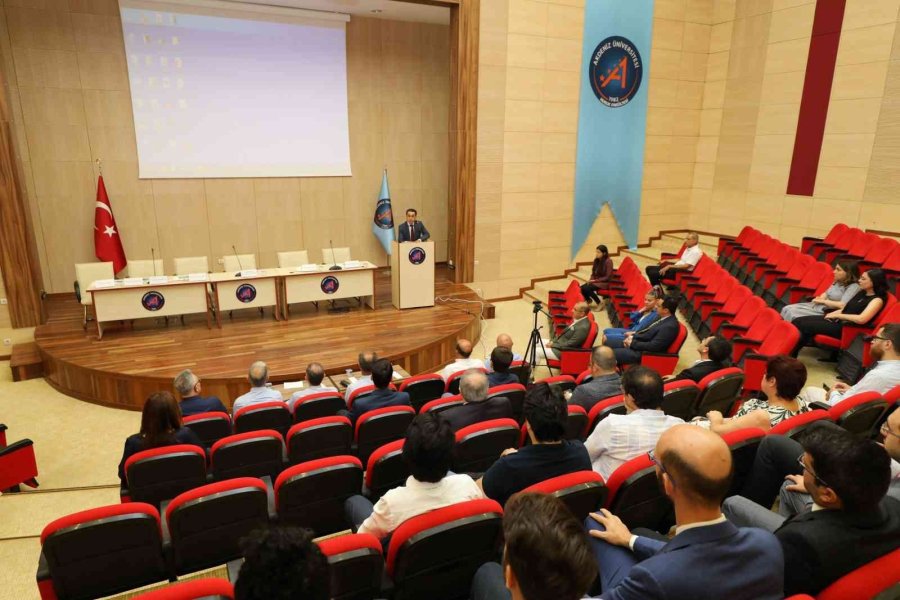 Uluslararası Akdeniz Hukuk Kongresi Başladı