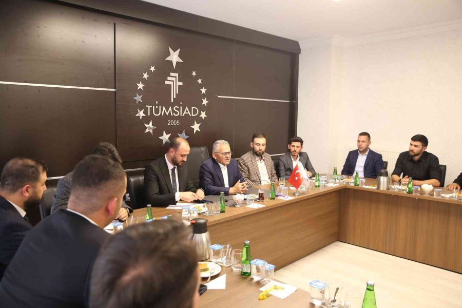 Başkan Büyükkılıç, Tümsiad’ın Genç Sanayici Ve İş Adamları İle Buluştu
