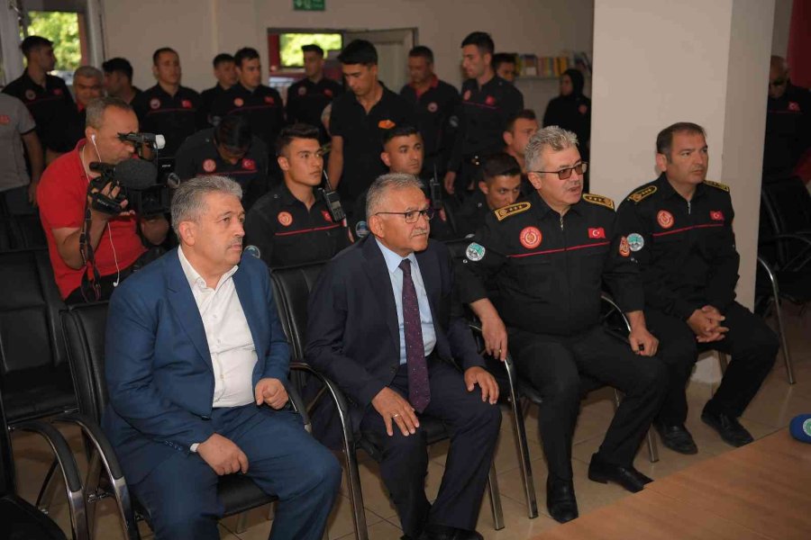 Büyükkılıç İtfaiye Erlerini Karşıladı