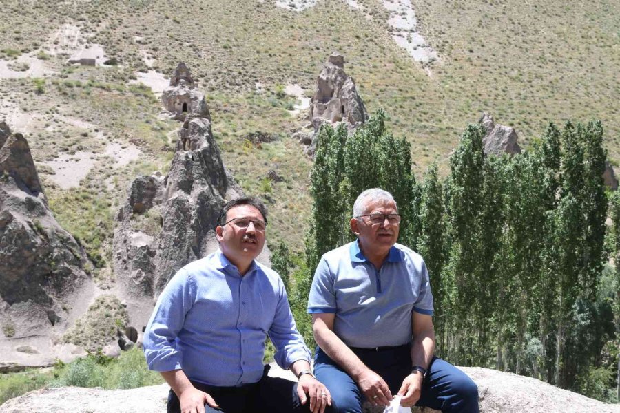 Vali Çiçek Ve Başkan Büyükkılıç’tan Soğanlı’ya Yakın Takip