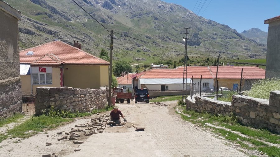 Muhtardan Örnek Davranış