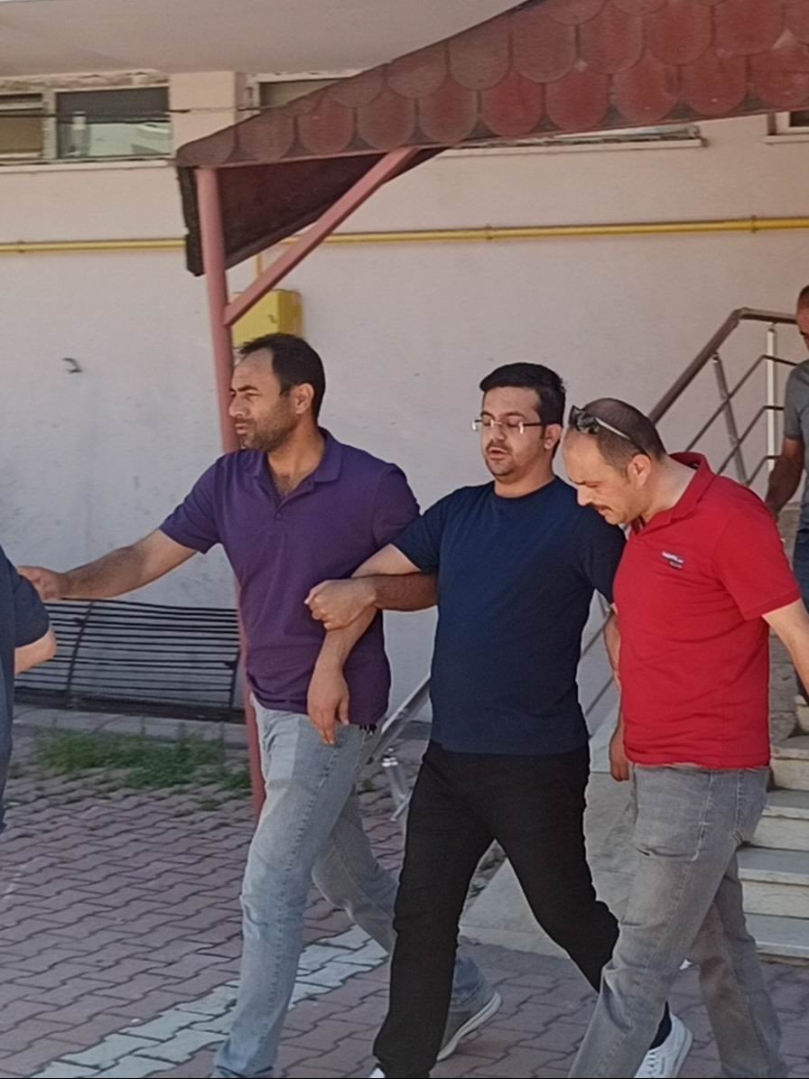 Konya’da Kuyumcu Komşusunun Oğlu Tarafından Silahla Vuruldu