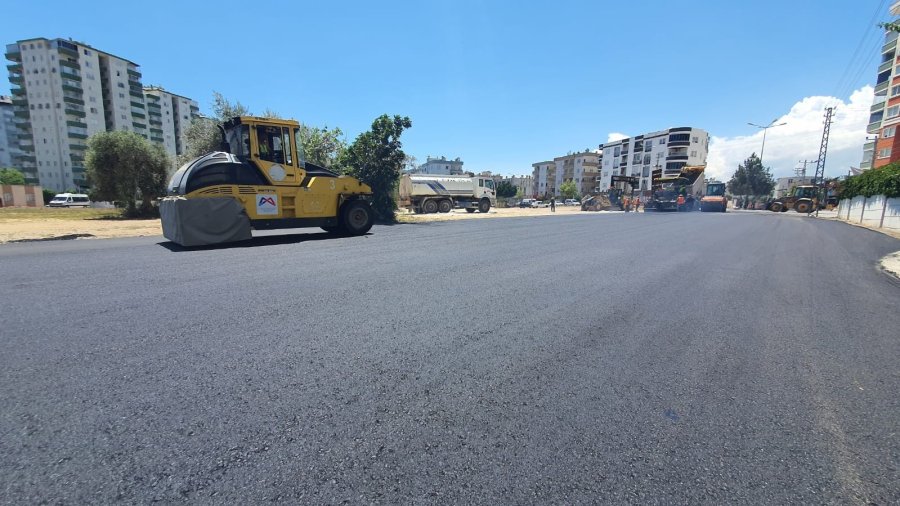 Tarsus’ta Asflat Çalışmaları Sürüyor