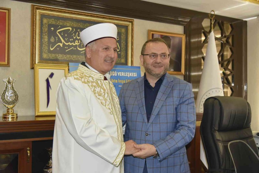 Mersin Müftüsü Yığman, Görevine Başladı