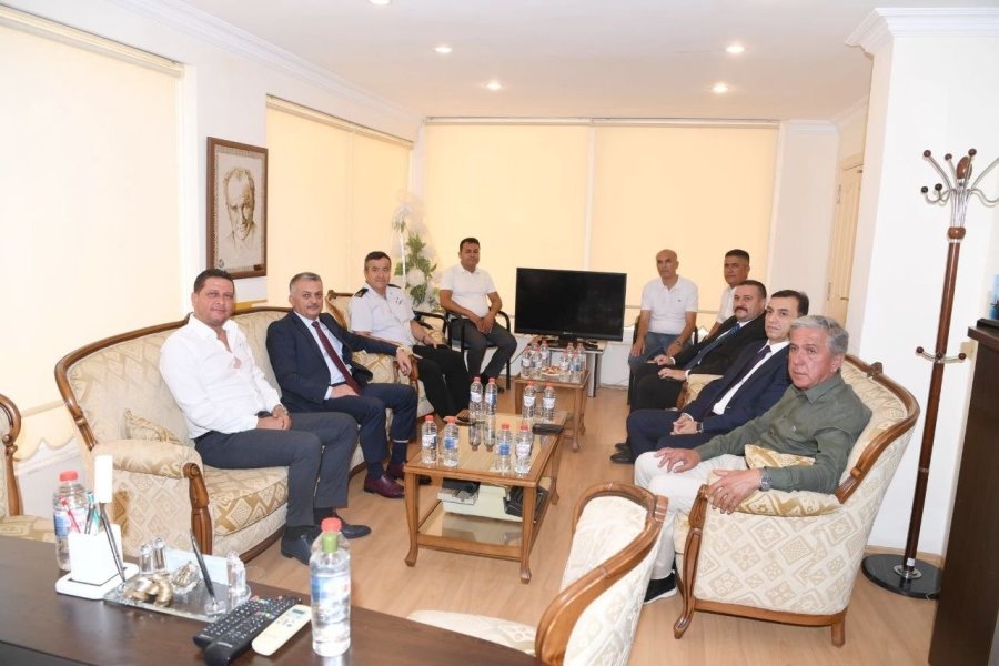 Vali Yazıcı’dan Muhtarlara ’ihtiyaç Sahibi Vatandaşları Bize Bildirin’ Talimatı