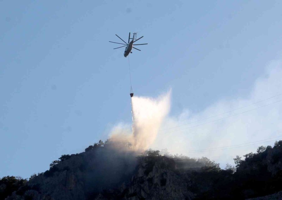 Antalya’daki Orman Yangını Kontrol Altına Alındı