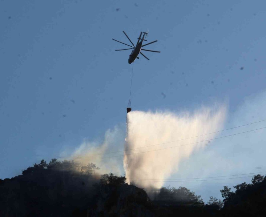 Antalya’daki Orman Yangını Kontrol Altına Alındı