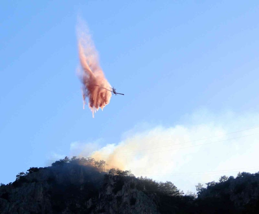 Antalya’daki Orman Yangını Kontrol Altına Alındı