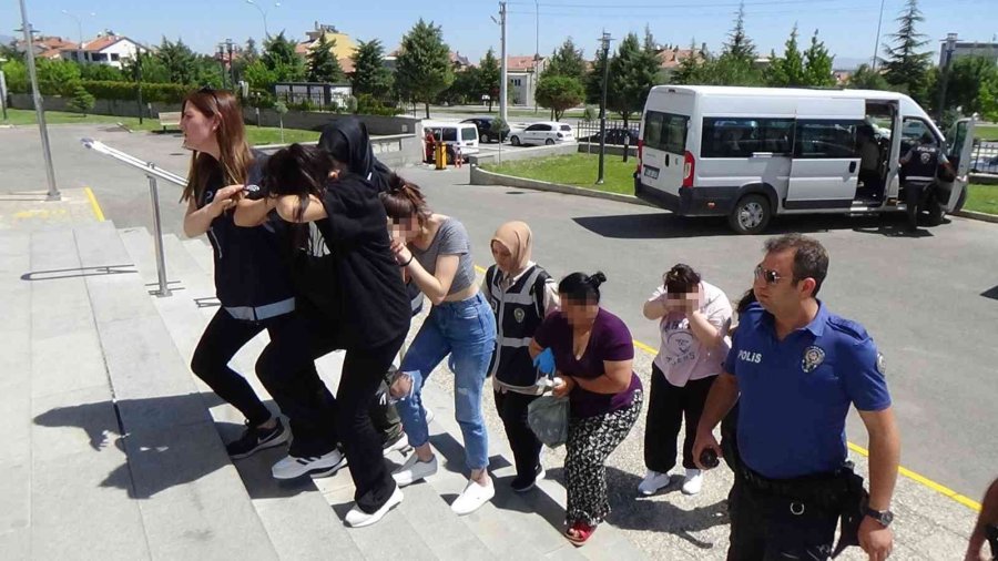Karaman Polisinden 2 İlde Escort Operasyonu: 11 Tutuklama