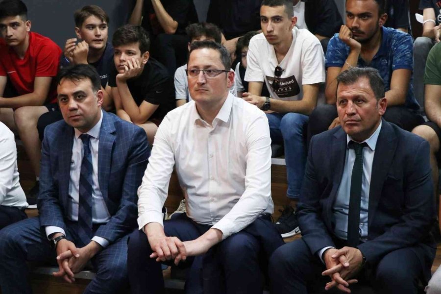 E-spor Eğitimi Sona Erdi