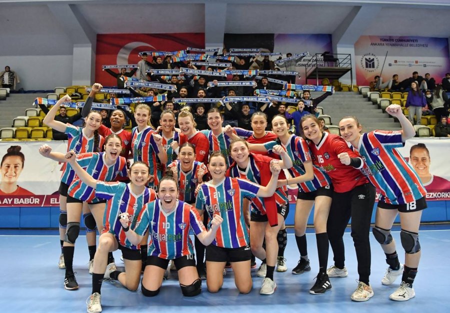 Mavi Kelebekler Gücüne Güç Kattı