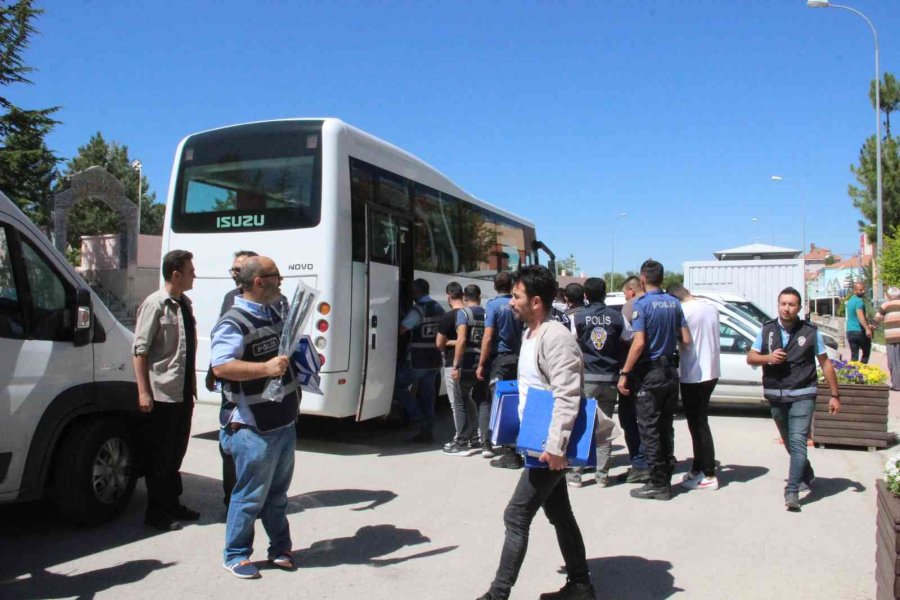 Karaman Polisinden 2 İlde Escort Operasyonu: 11 Tutuklama