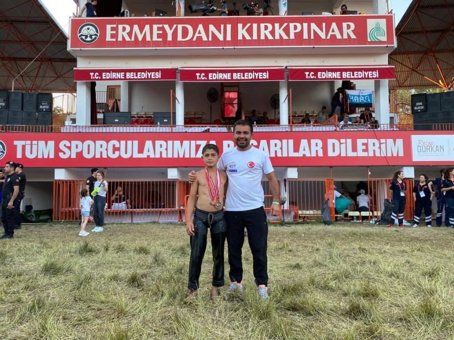 Kaş Belediye Sporun Minik Güreşçisi Kırkpınar’da Üçüncü Oldu