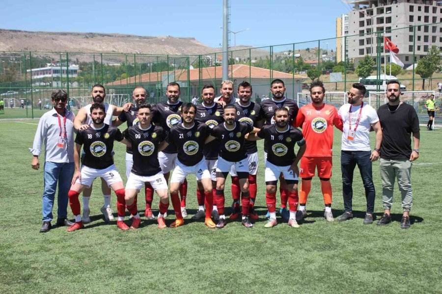 Kayseri 1. Amatör Küme Play-off: Makfit: 3- Kocasinan Gençlikspor: 1