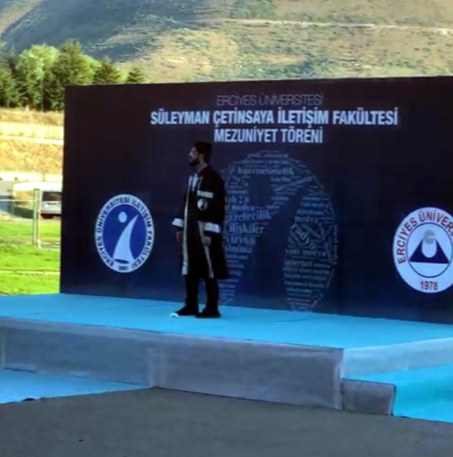 Habere Giderken Kazada Hayatını Kaybeden Muhabirin Mezuniyet Görüntüleri Yürek Burktu