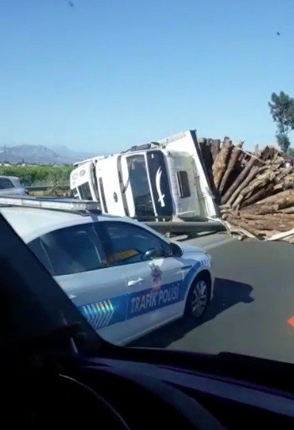 Tehlikeyi Sezen Sürücüler Kayda Girip Uyardı, Kaçınılmaz Son Gecikmedi
