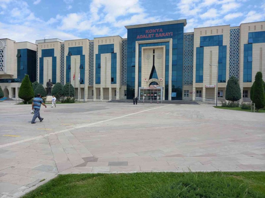 Tutukluğuna Karar Verilen Kadir Şeker: "sadece Yardım Etmek İstedim"