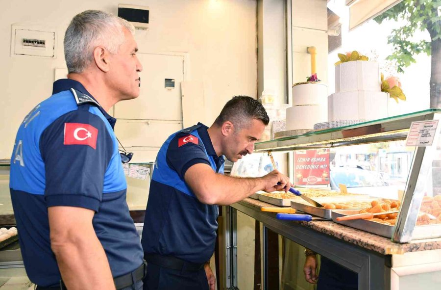 Tepebaşı’nda Bayram Öncesi Tatlı Ve Kuruyemiş Satışı Yapan İşletmelerde Denetimler