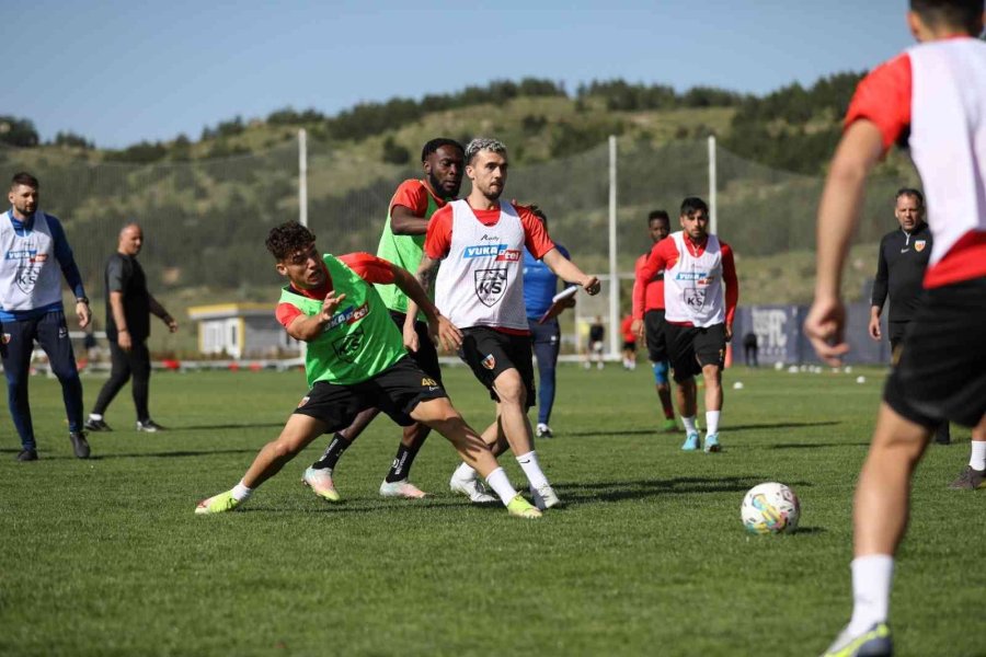 Kayserispor Deplasmanda Başlıyor