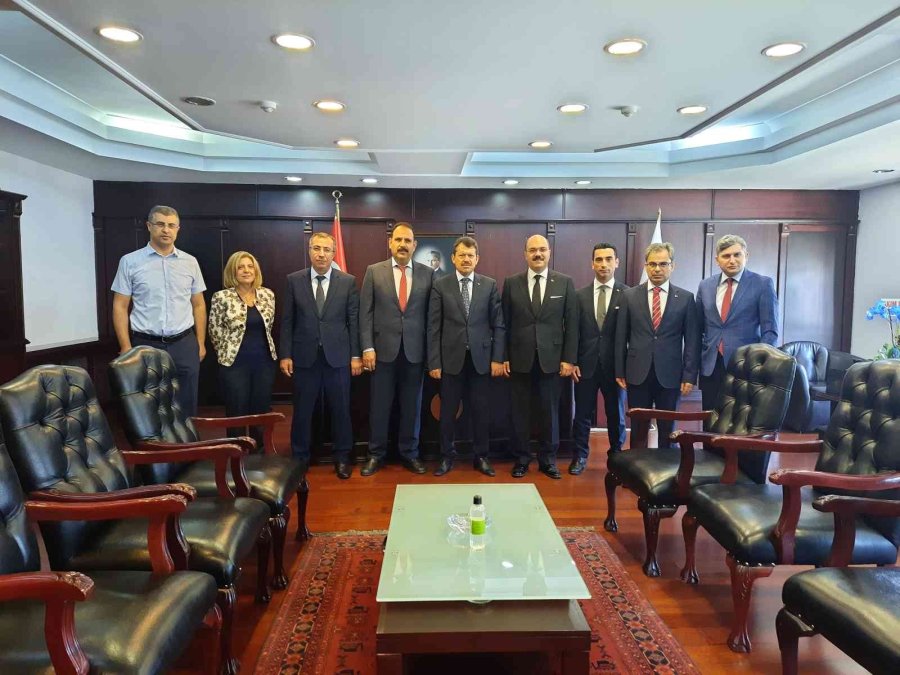 Eskişehir Adliyesi’nde Devir Teslim Töreni