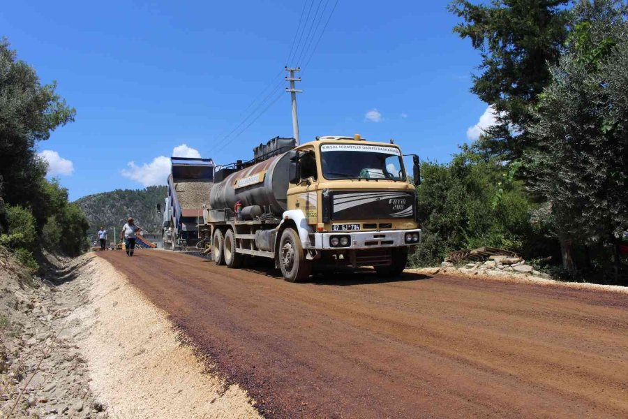 Gazi Bulvarı Üzerindeki Üst Geçit Tamamlandı