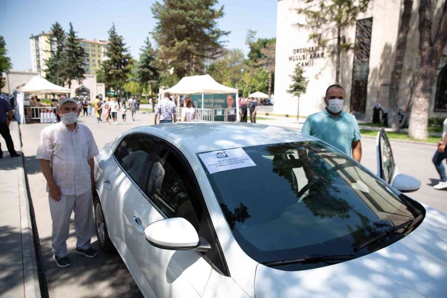 Büyükşehir’den Şehir Mezarlığı’nda Ücretsiz Araç Hizmeti