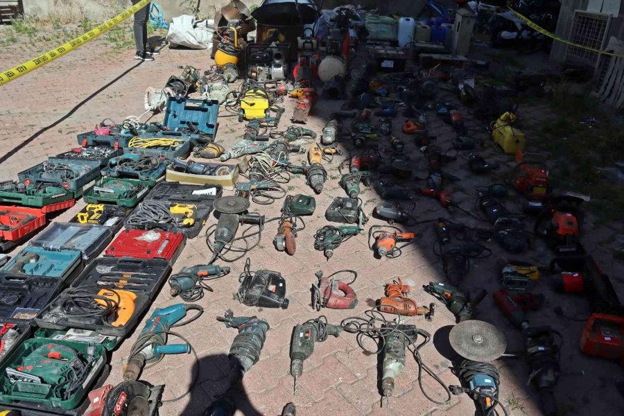 Çalıntı Malzemeler Hurdacıdan Çıktı