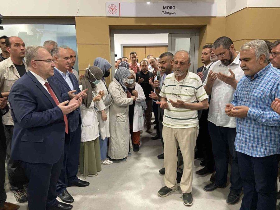 Silahlı Saldırıda Hayatını Kaybeden Doktor Ekrem Karakaya’nın Cenazesi Memleketine Uğurlandı