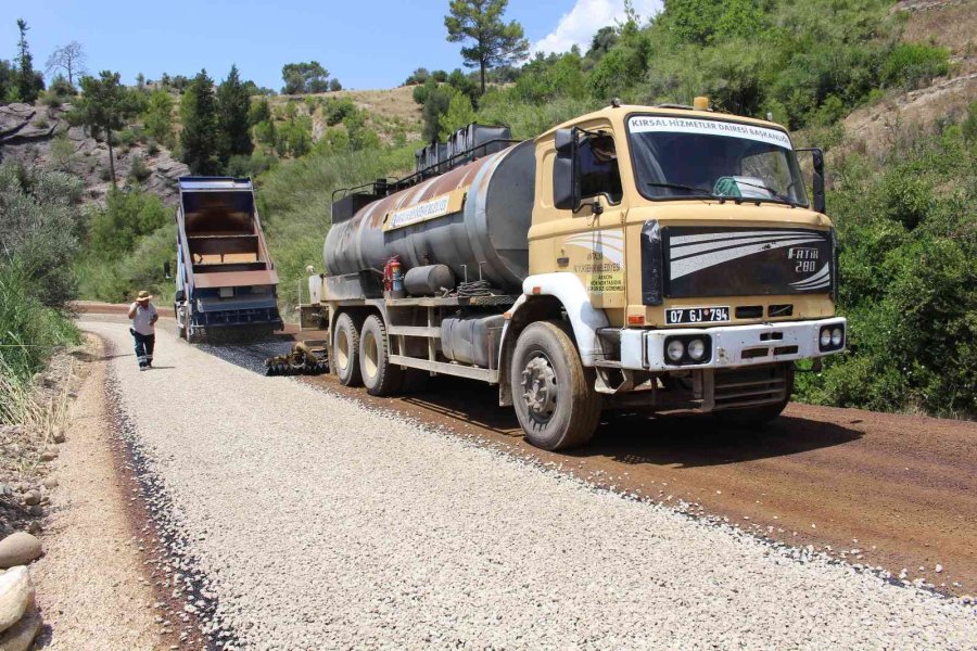 Gazi Bulvarı Üzerindeki Üst Geçit Tamamlandı