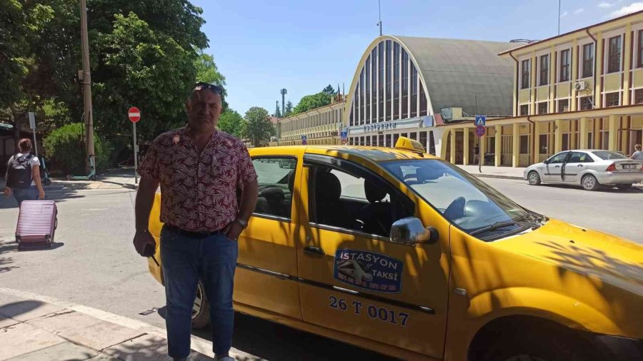 Eskişehir’de Taksi Esnafının Bayram Yoğunluğu