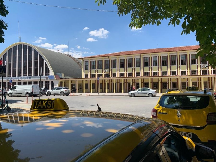 Eskişehir’de Taksi Esnafının Bayram Yoğunluğu