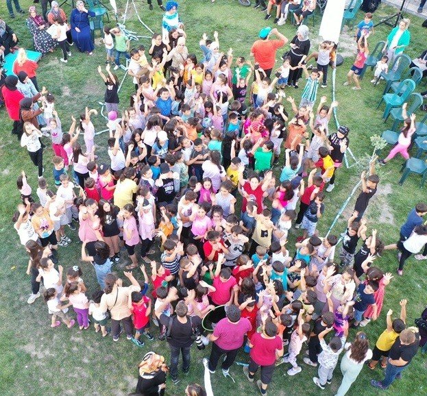 Çocukların Başkan Amca Sevgisi