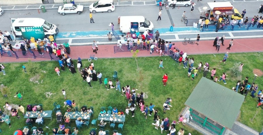 Çocukların Başkan Amca Sevgisi