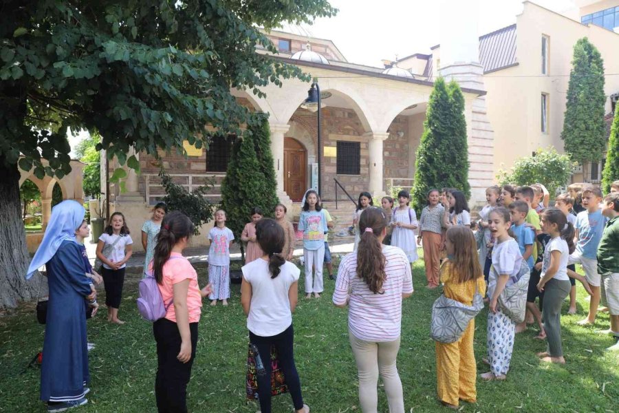 Balkanlar’da Genç Komek Heyecanı