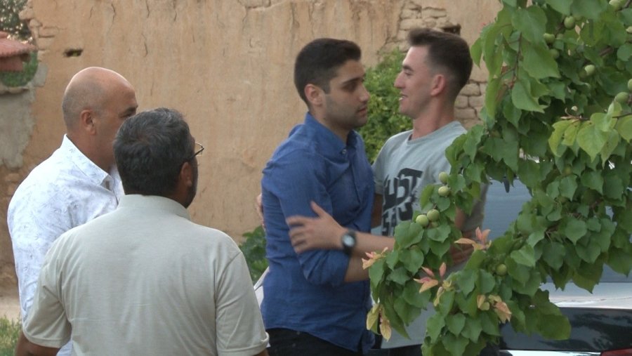 Tahliye Olan Kadir Şeker Evine Geldi