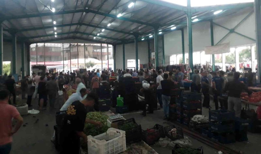 Pazarcıların Park Kavgasında Kan Aktı: 8 Yaralı