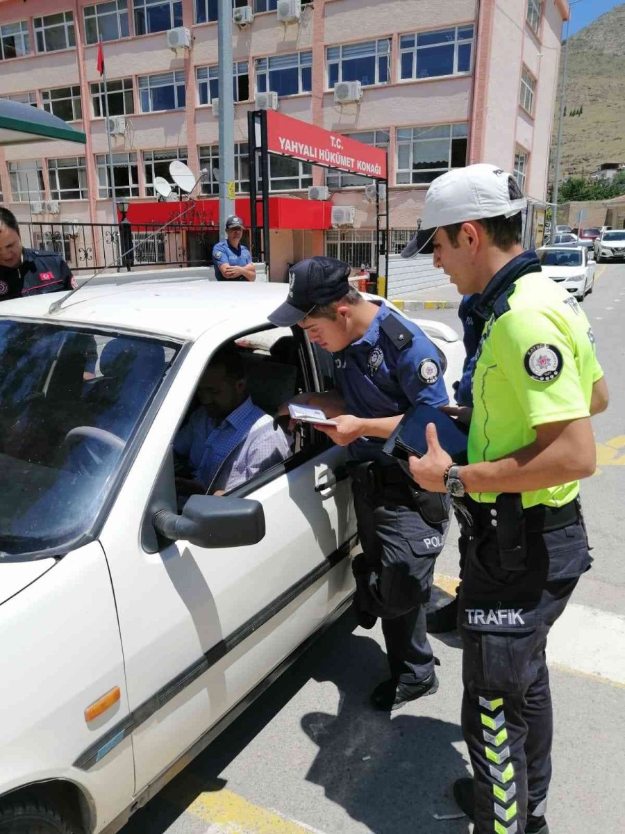 Kaymakam Eyyüpkoca’dan Down Sendromlu Safa’ya Büyük Jest