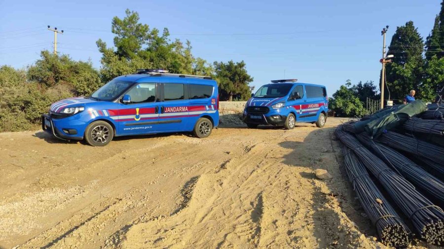İnşaatın Temel Kazılarında Mağara Bulundu