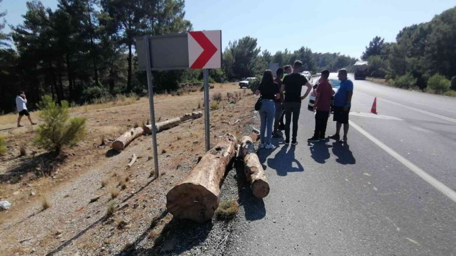 Alkollü Sürücü Tomruk Kamyonuyla Karayolunu Savaş Alanına Çevirdi
