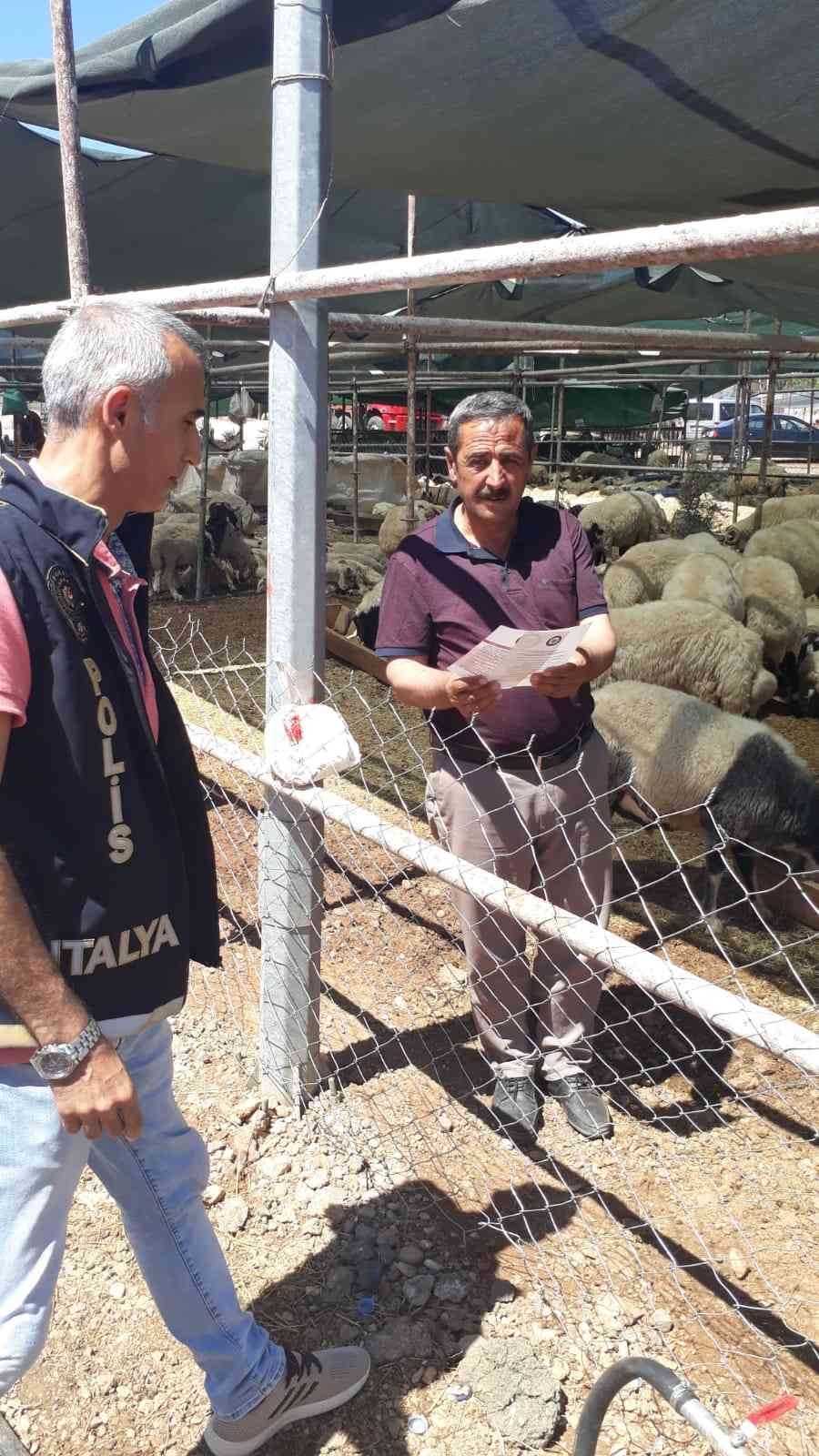 Kurban Pazarlarında Vatandaşlar Dolandırıcılığa Karşı Uyarıldı