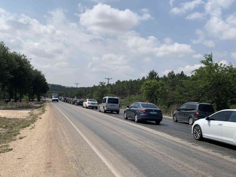 Mezarlıkta Arefe Yoğunluğu