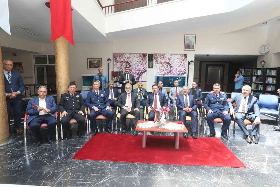 Başkan Büyükkılıç’tan Huzurevi Sakinlerine Bayram Jesti