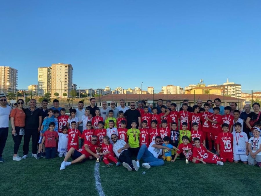 Spor A.ş’den Çifte Şampiyonluk