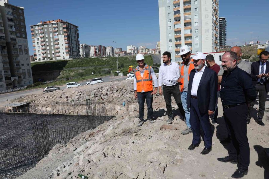 Kocasinan’da 24 Derslikli Ve 6 Ek Ders Sınıflı Lisenin Temeli Atıldı