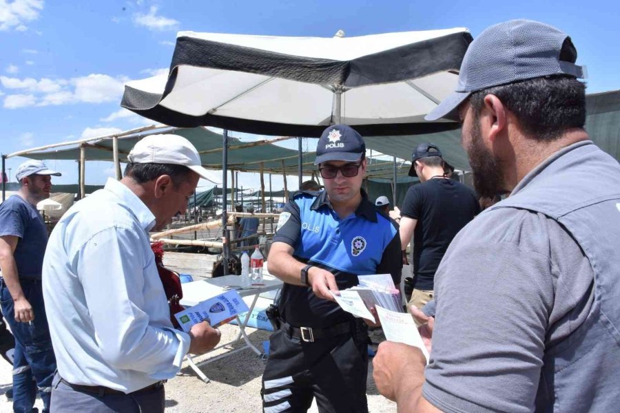 Konya Polisi Kurban Satıcılarını Dolandırıcı Ve Kalpazanlara Karşı Uyardı