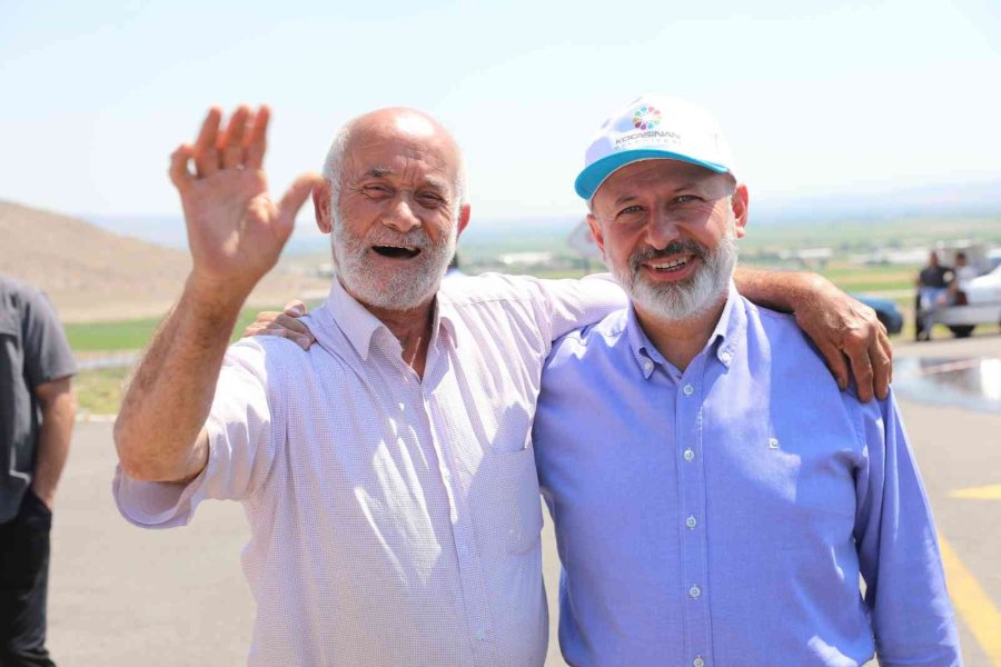 Başkan Çolakbayrakdar, Türkiye’ye Örnek Olan Kurban Yerinde Vatandaşlarla Bayramlaştı