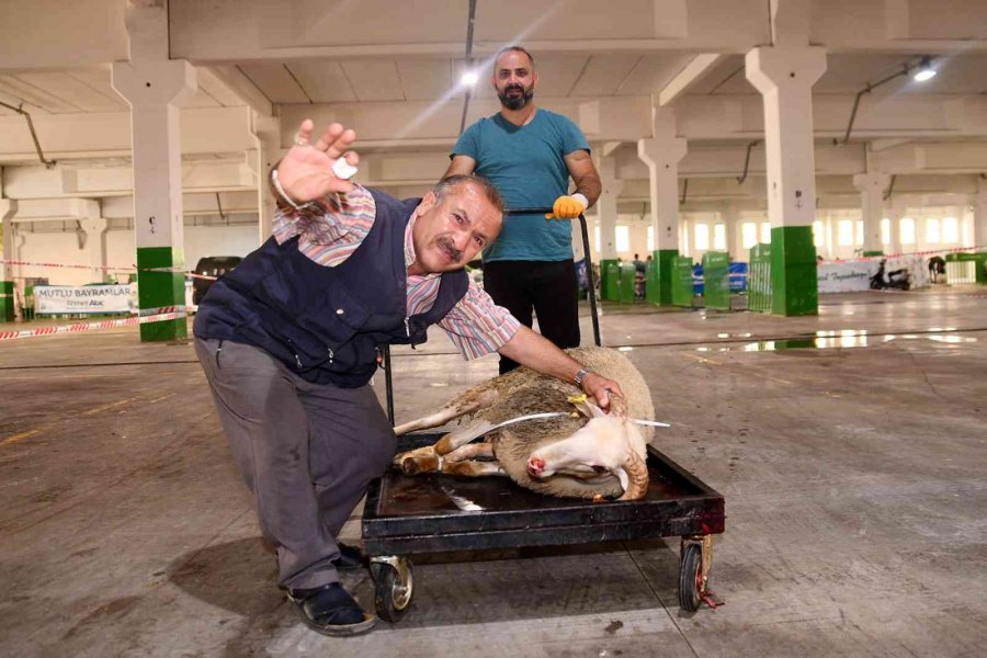 Bayram Huzuru Tepebaşı’nda