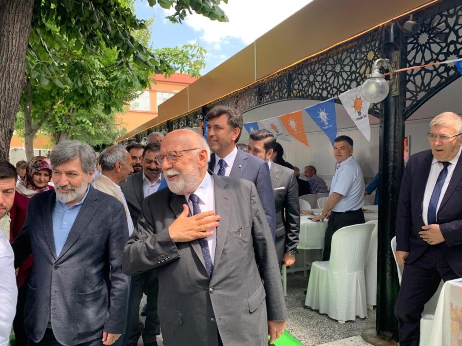 Ak Parti Bayramlaşma Programı’nın Gündemi ‘sel Felaketi’ Oldu