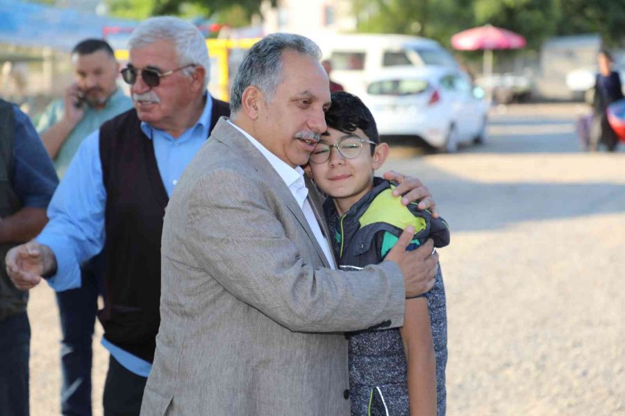 Başkan Yalçın Ve Kaymakam Dönmez Kurban Pazarını Ziyaret Etti